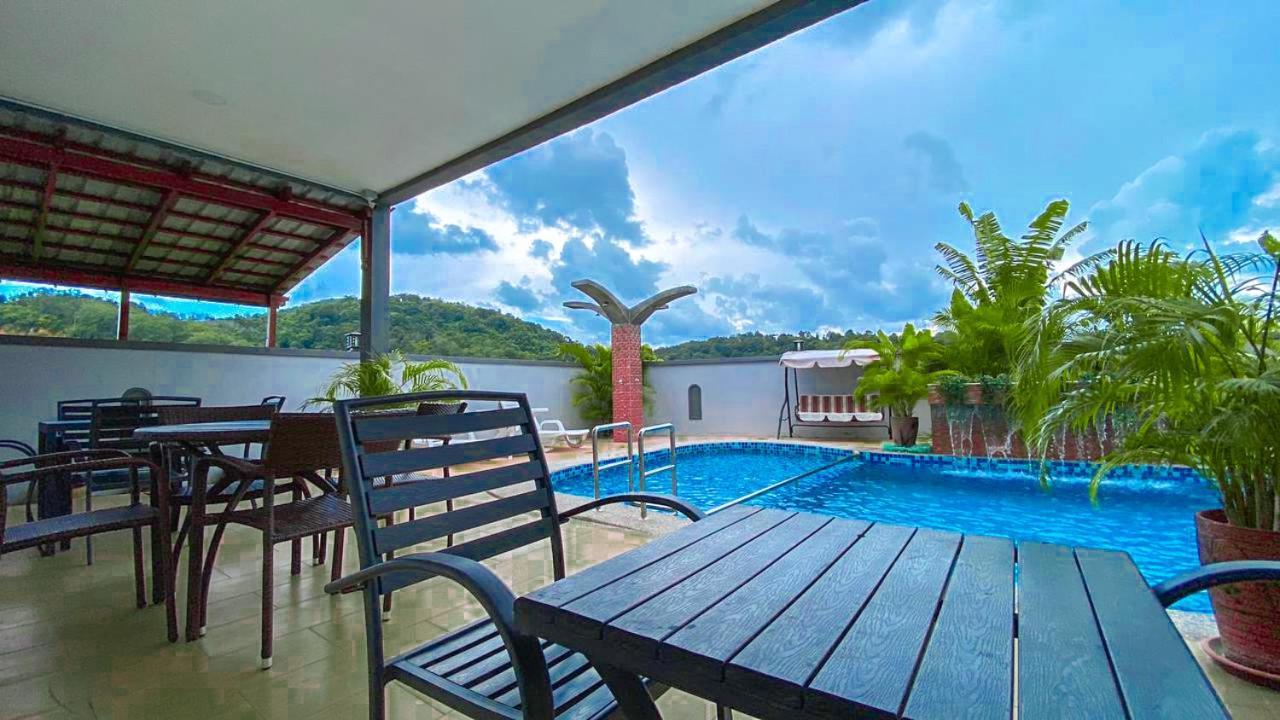 Norshah Village Resort Pantai Cenang  Εξωτερικό φωτογραφία